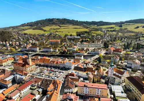 Dům u řeky v centru Sušice — fotografie 5