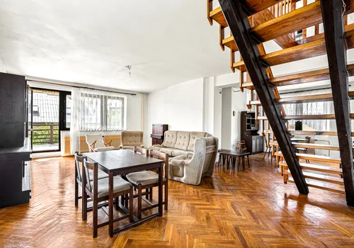 Rodinný dům 6+kk, 321 m², Polepy — fotografie 2