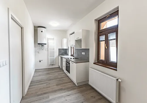 Byt 1+1, 39 m², Humna, Kladno — Kročehlavy — fotografie 4