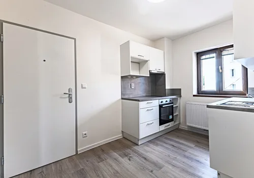 Byt 1+1, 31 m², Humna, Kladno — Kročehlavy — fotografie 4