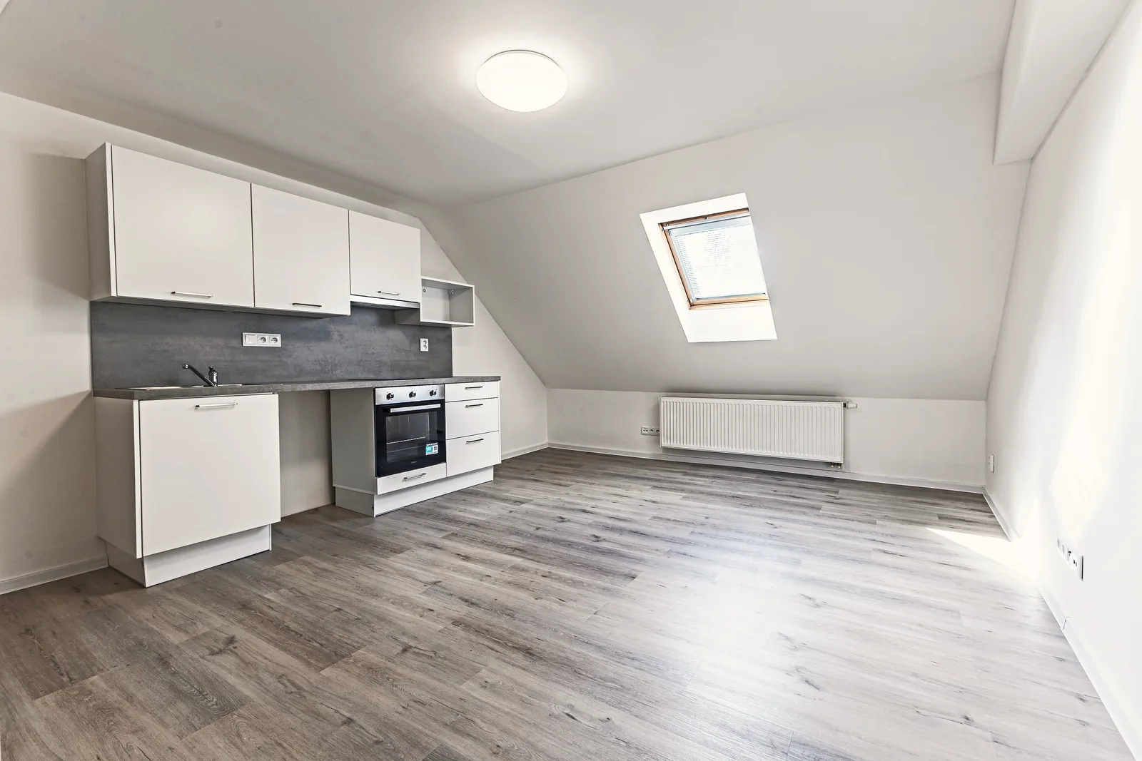 Byt 2+kk, 48 m², Humna, Kladno — Kročehlavy