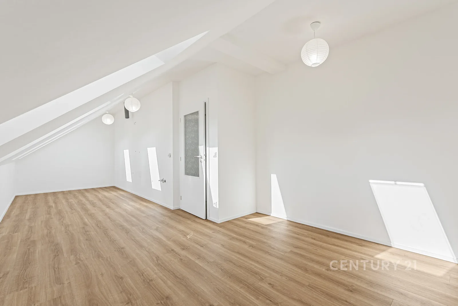 Byt 1+kk, 35 m², Karla Dudy, Kladno — Dubí